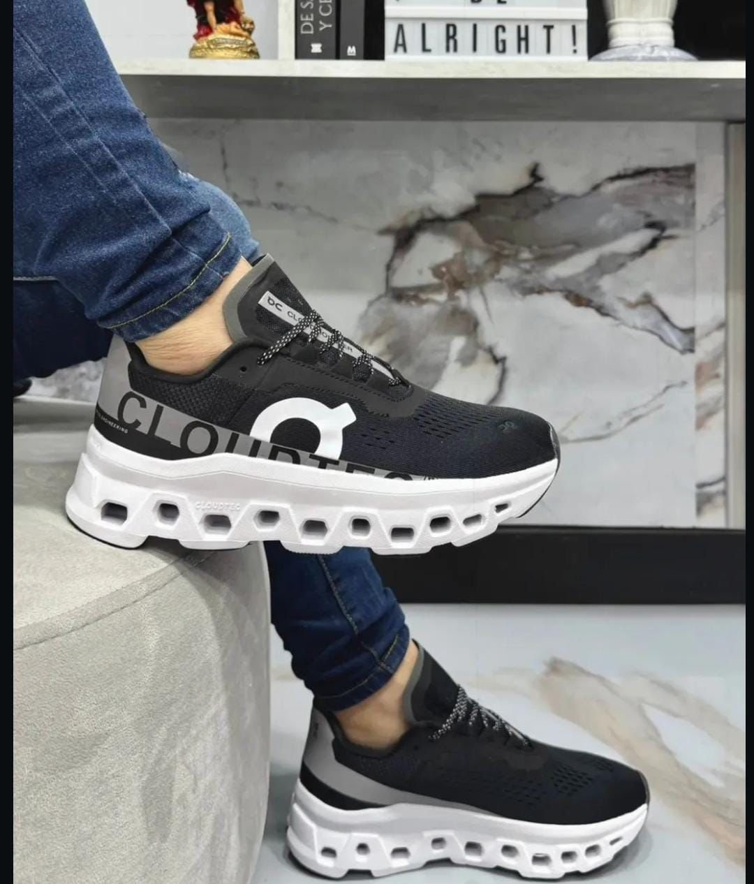 Tenis Deportivos ON CLOUD - Image 2